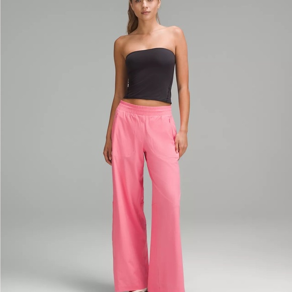 Lululemon Swift !NWT SOLD OUT! Wide Leg Mid Rise Pant sz 10 Sakura Pink - Picture 2 of 9